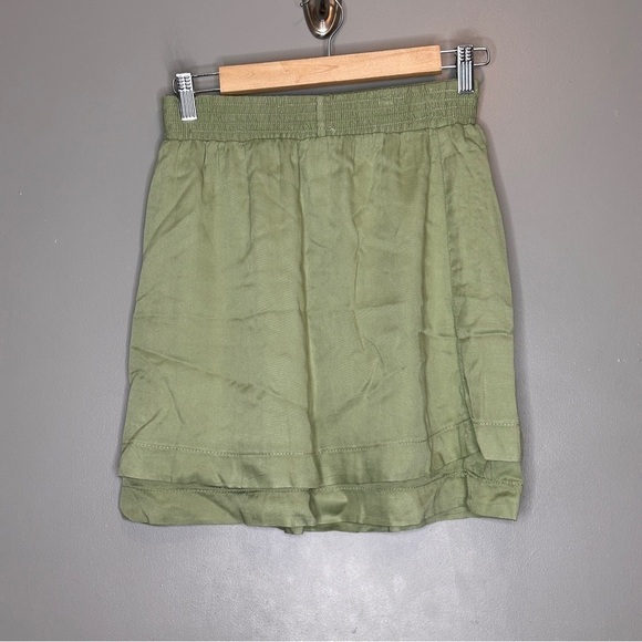 NWT Francesca green pull on mini straight skirt - Picture 1 of 7